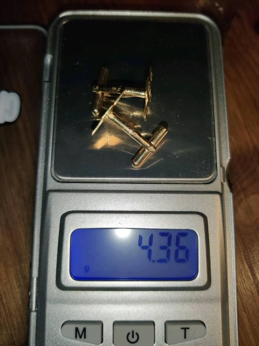 RARE, MILLENIUM 2000, 9CT Gold CHUNKY Cufflinks ! - Image 2