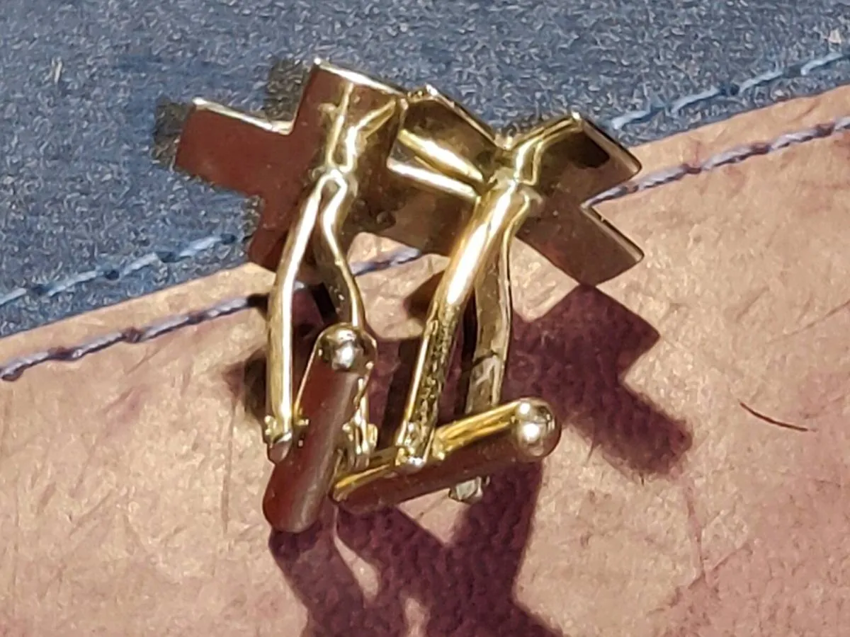 RARE, MILLENIUM 2000, 9CT Gold CHUNKY Cufflinks ! - Image 3