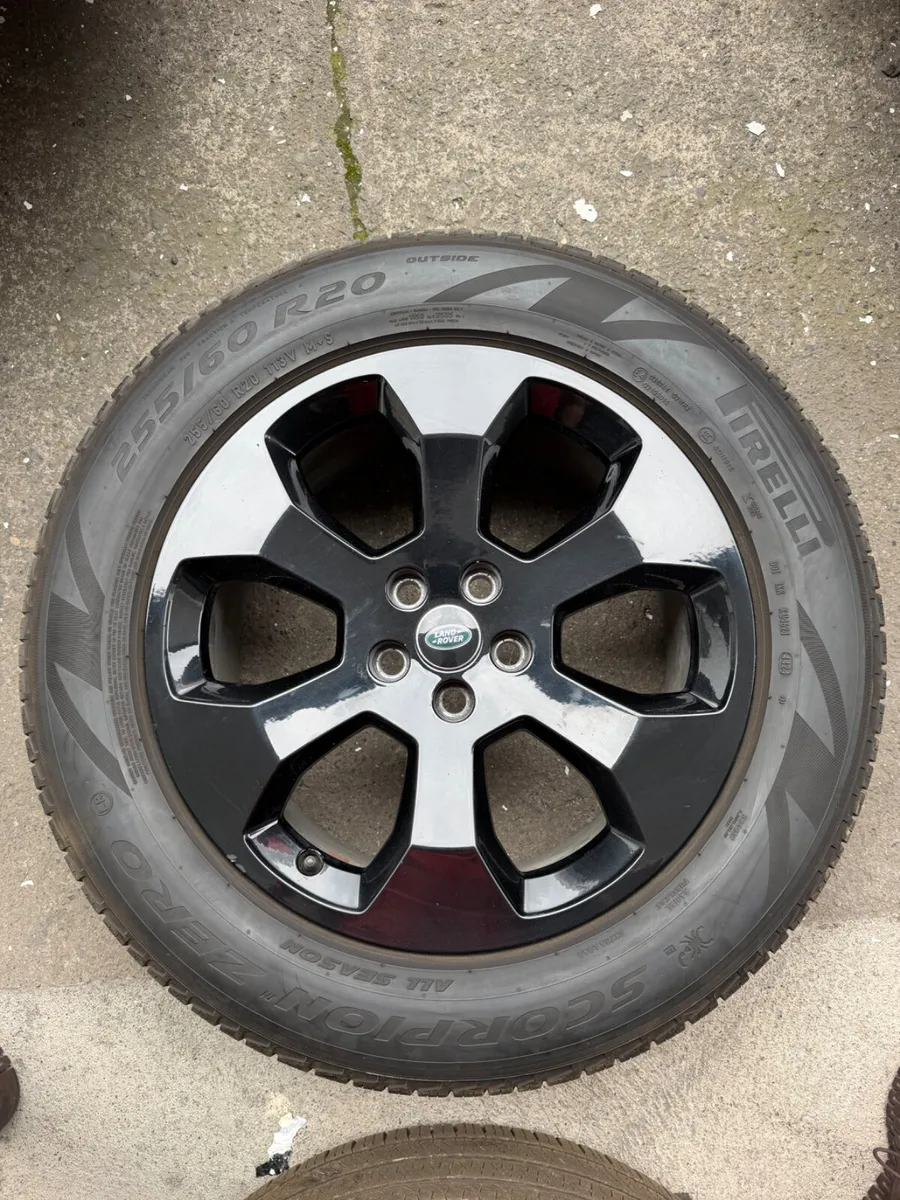 20’ Land Rover Defender Wheels/Tyres/Sensors - Image 1
