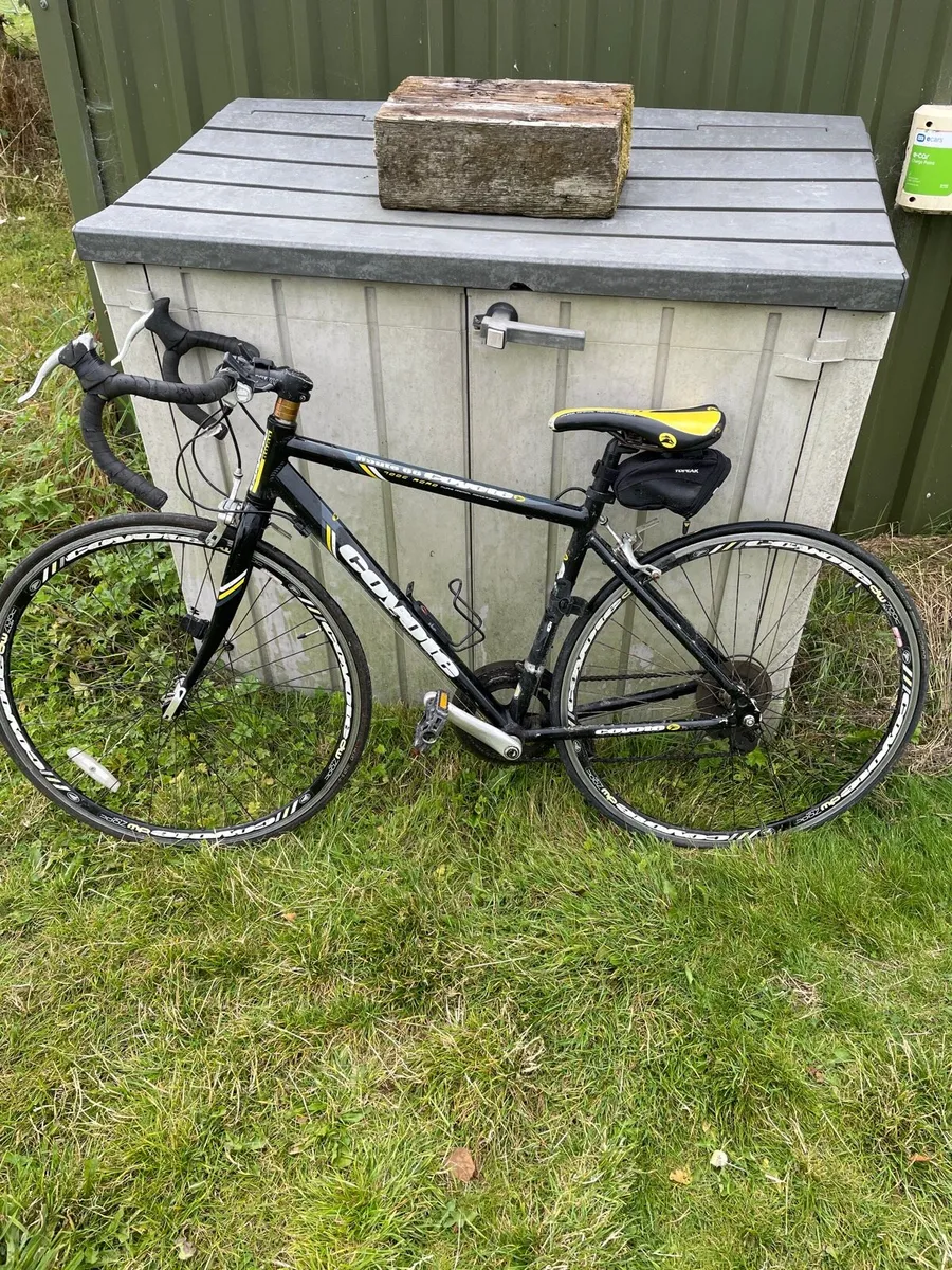 Very good condition racing bike PRICE NEGOTIABLE - Image 1