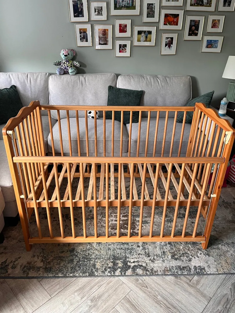 Baby Elegance cot - Image 2