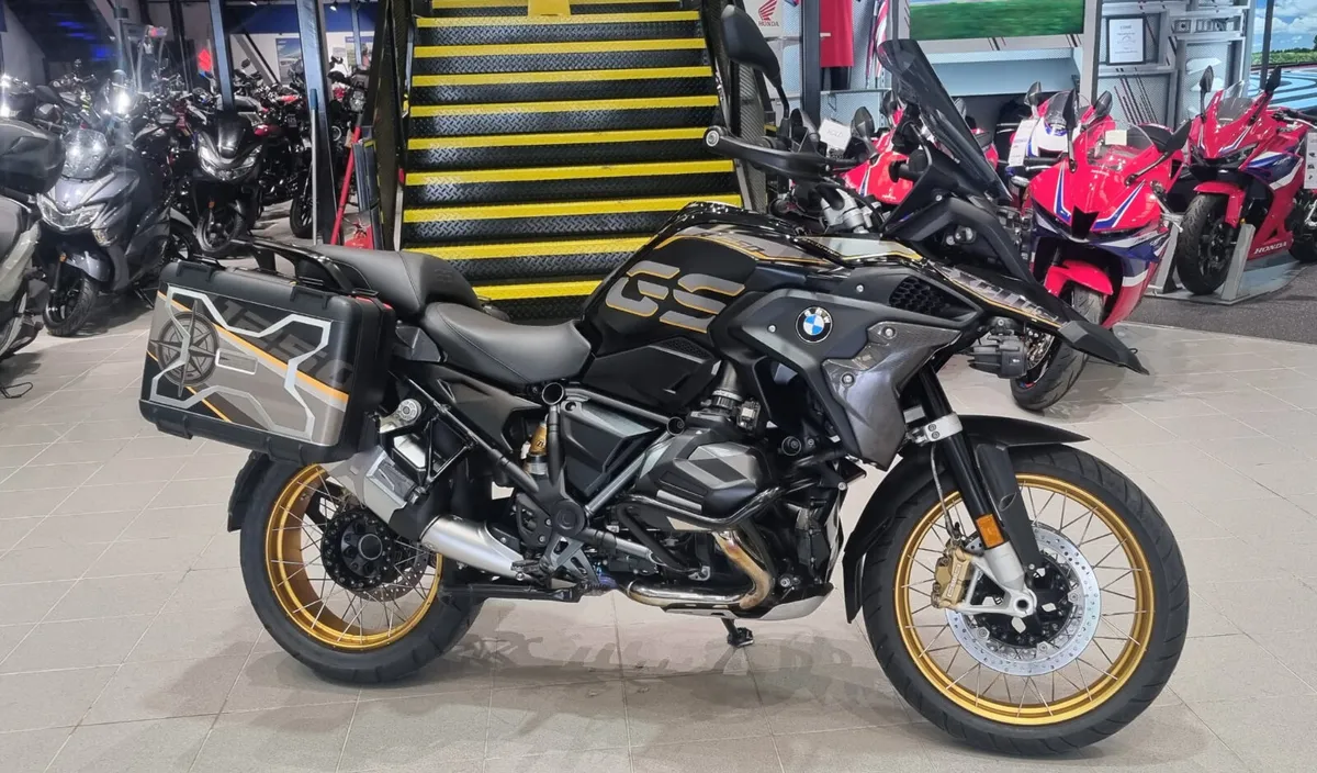 BMW R1250 GS Exclusive TE - Image 1