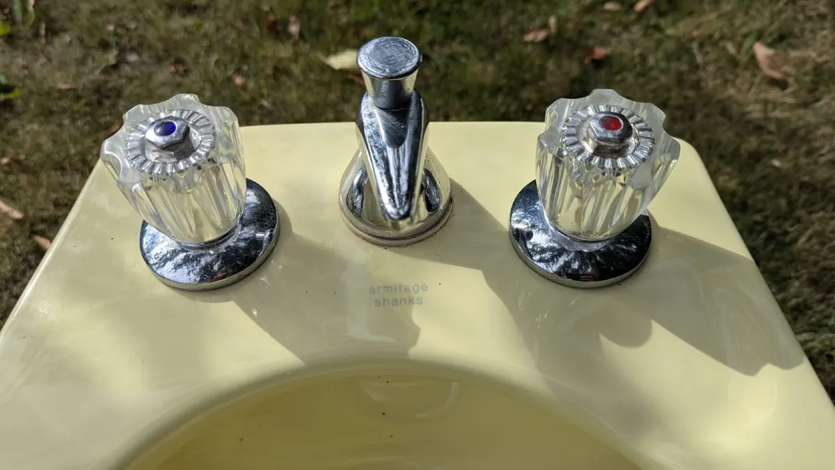Bidet - Image 2