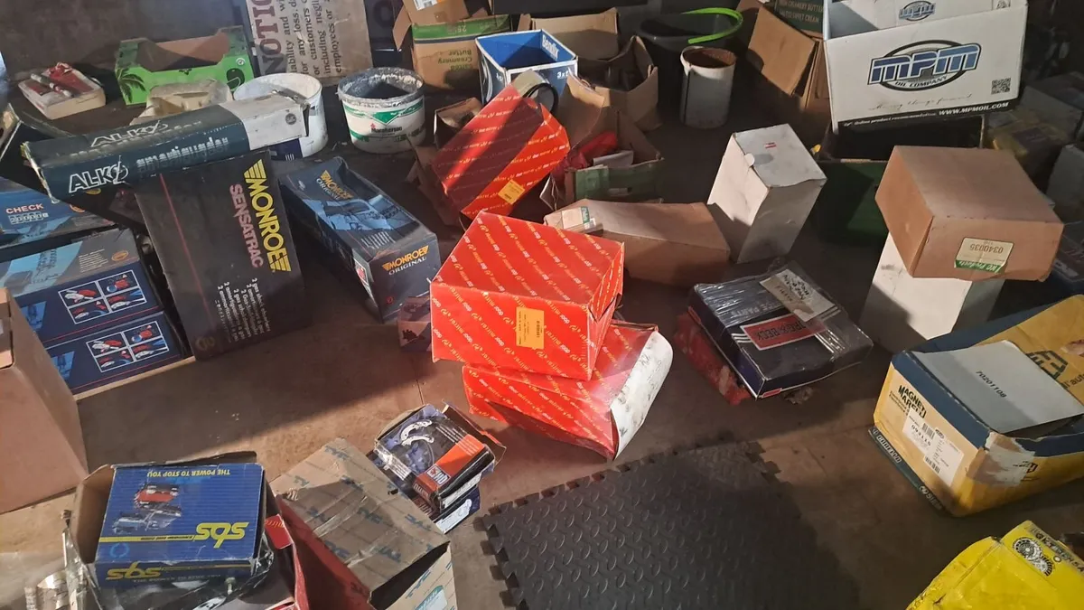 Car parts - Image 2