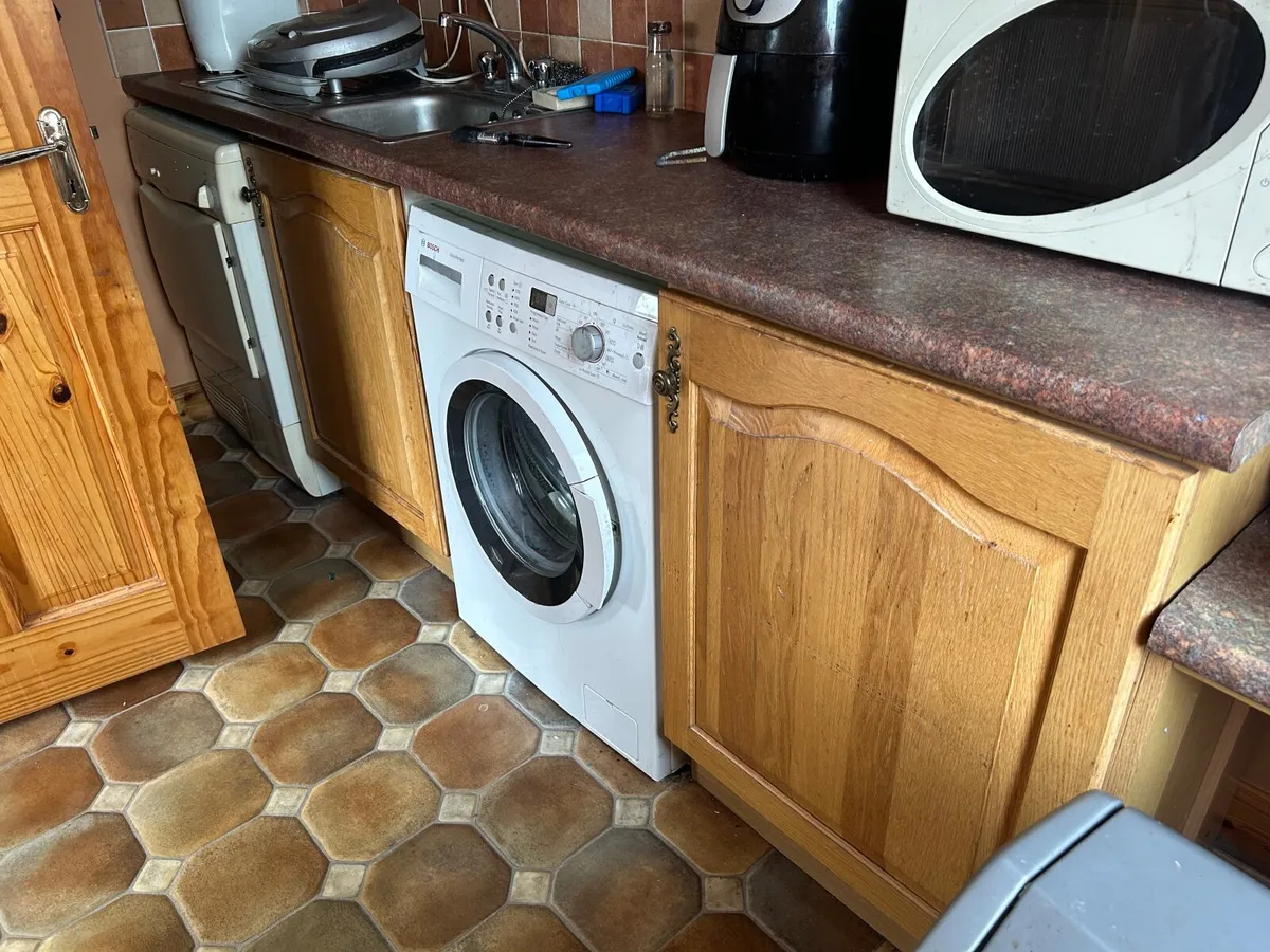 Kitchen & utility room - Image 3