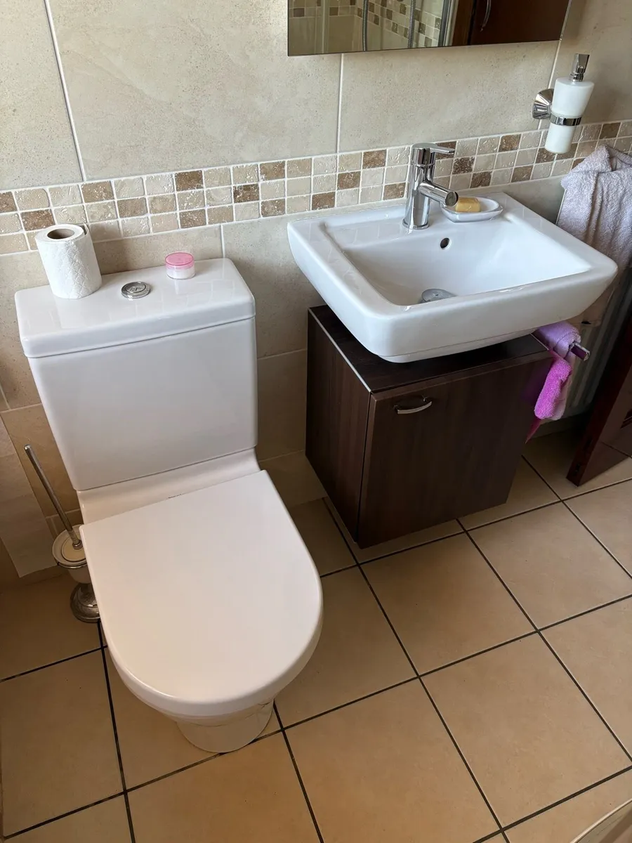 Bathroom - Image 2