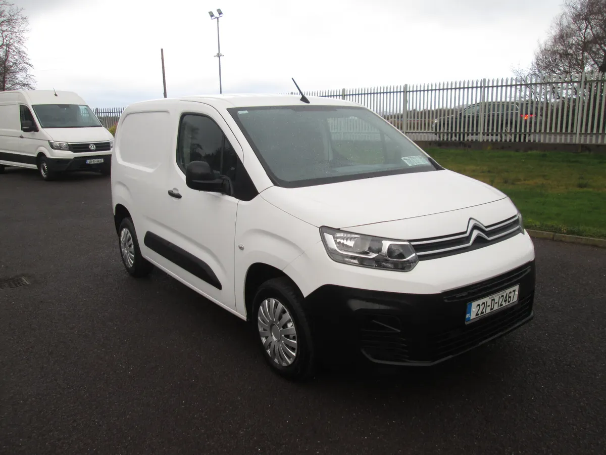 2022 Citreon Berlingo 1.5 Hdi  3 Seater 6 Speed - Image 2