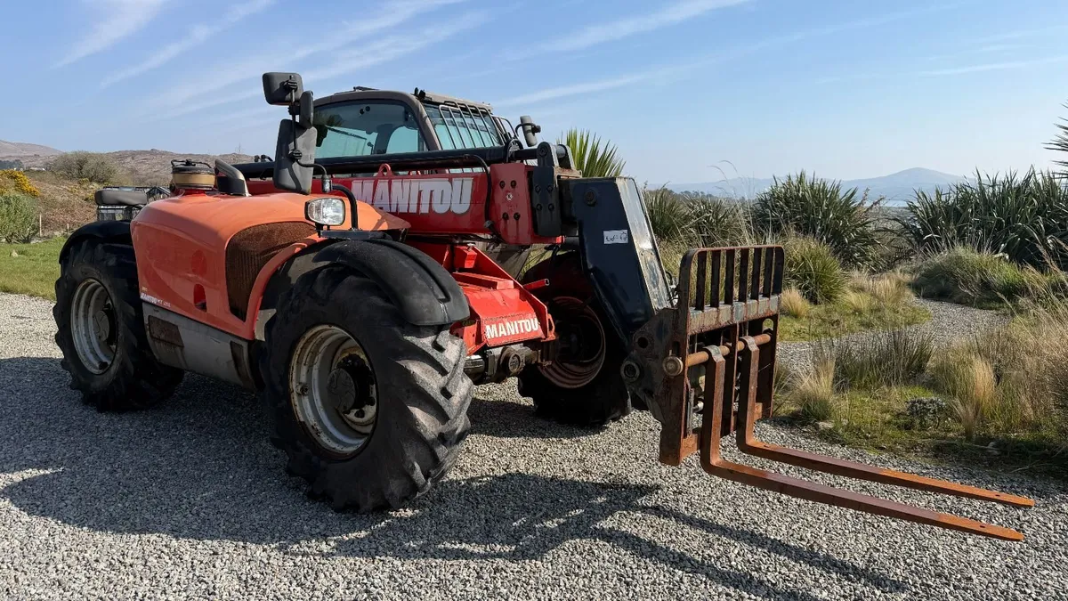 Manitou MT932 STB Telehandler Loadall GENUINE 1060 - Image 1