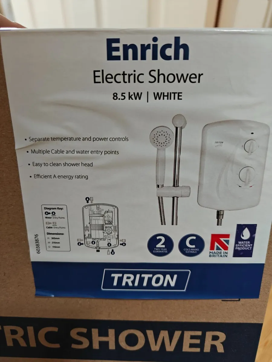 Triton Electric shower - Image 3