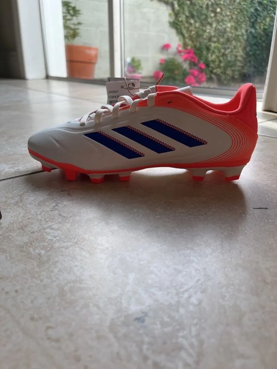 football boots - Image 3