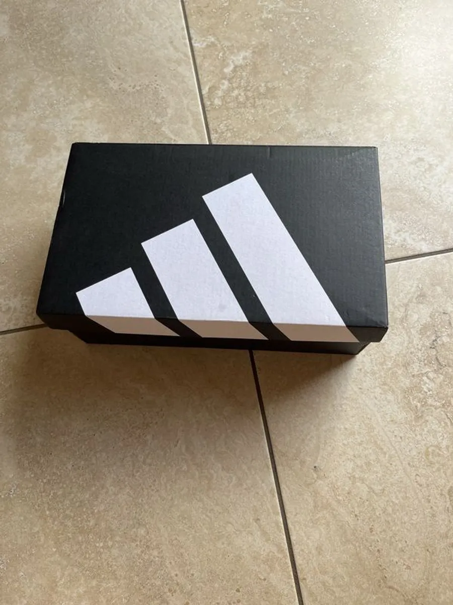 football boots - Image 1