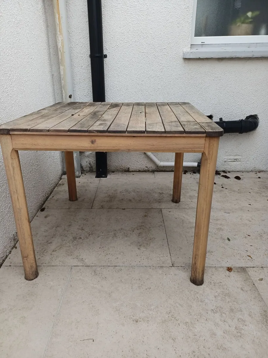 Garden table - Image 1