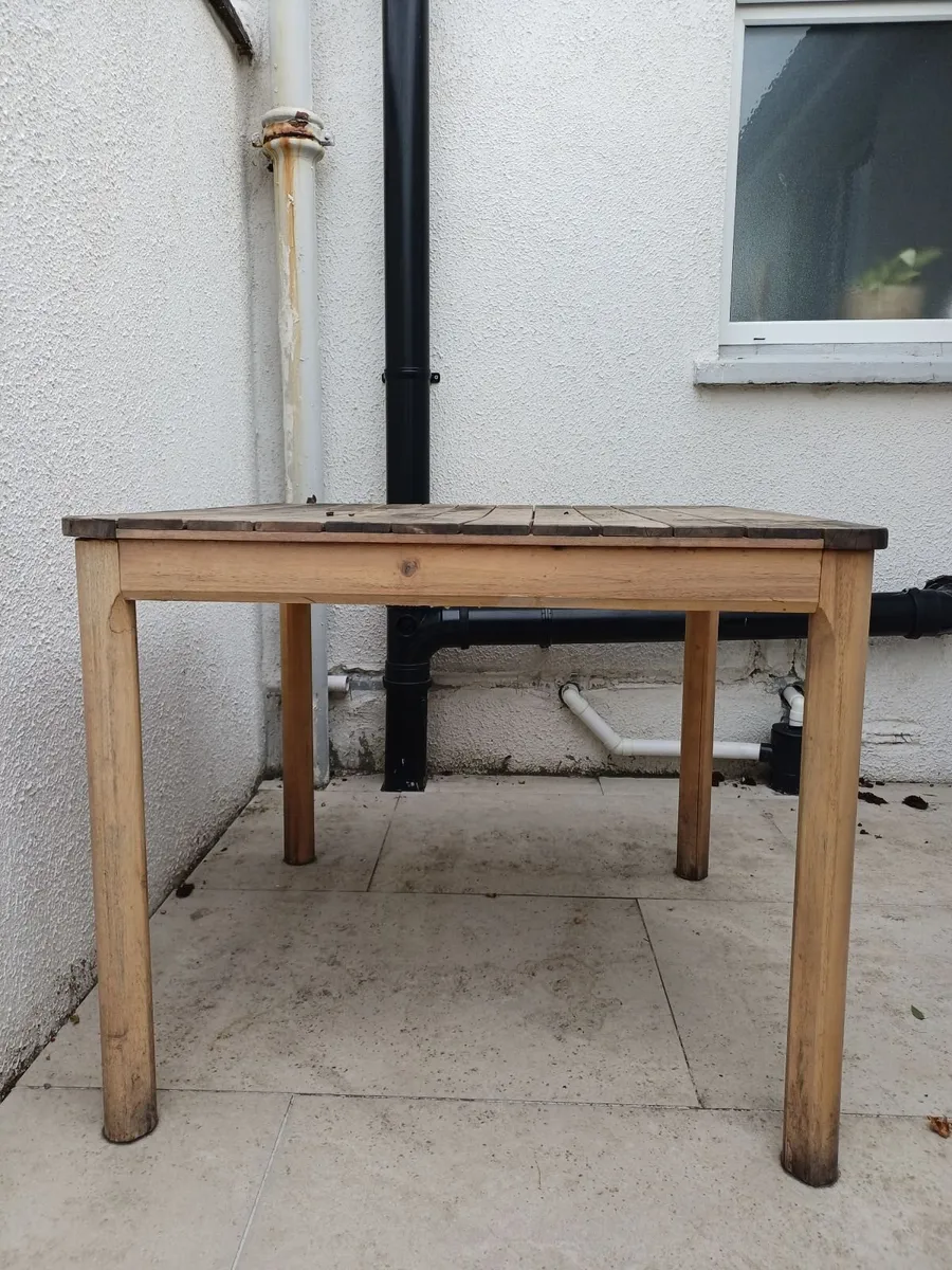 Garden table - Image 2