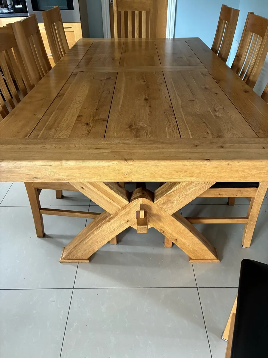 Solid Oak Dining Table & 8 chairs - Image 1