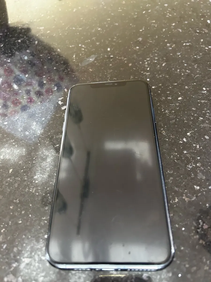 iPhone 11 Pro Max - Image 1