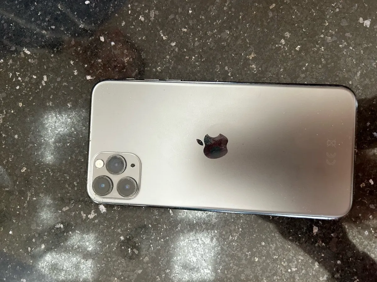 iPhone 11 Pro Max - Image 2