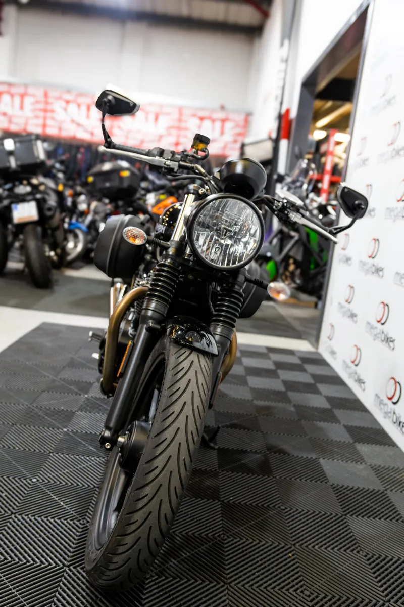 Triumph Speed Twin 900 2023 - Image 3