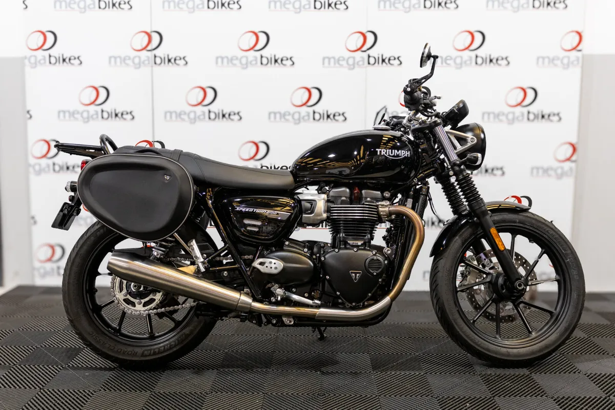 Triumph Speed Twin 900 2023 - Image 1