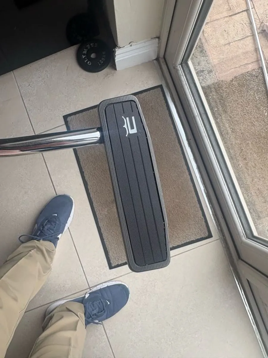 Cobra Agera Putter - Image 3