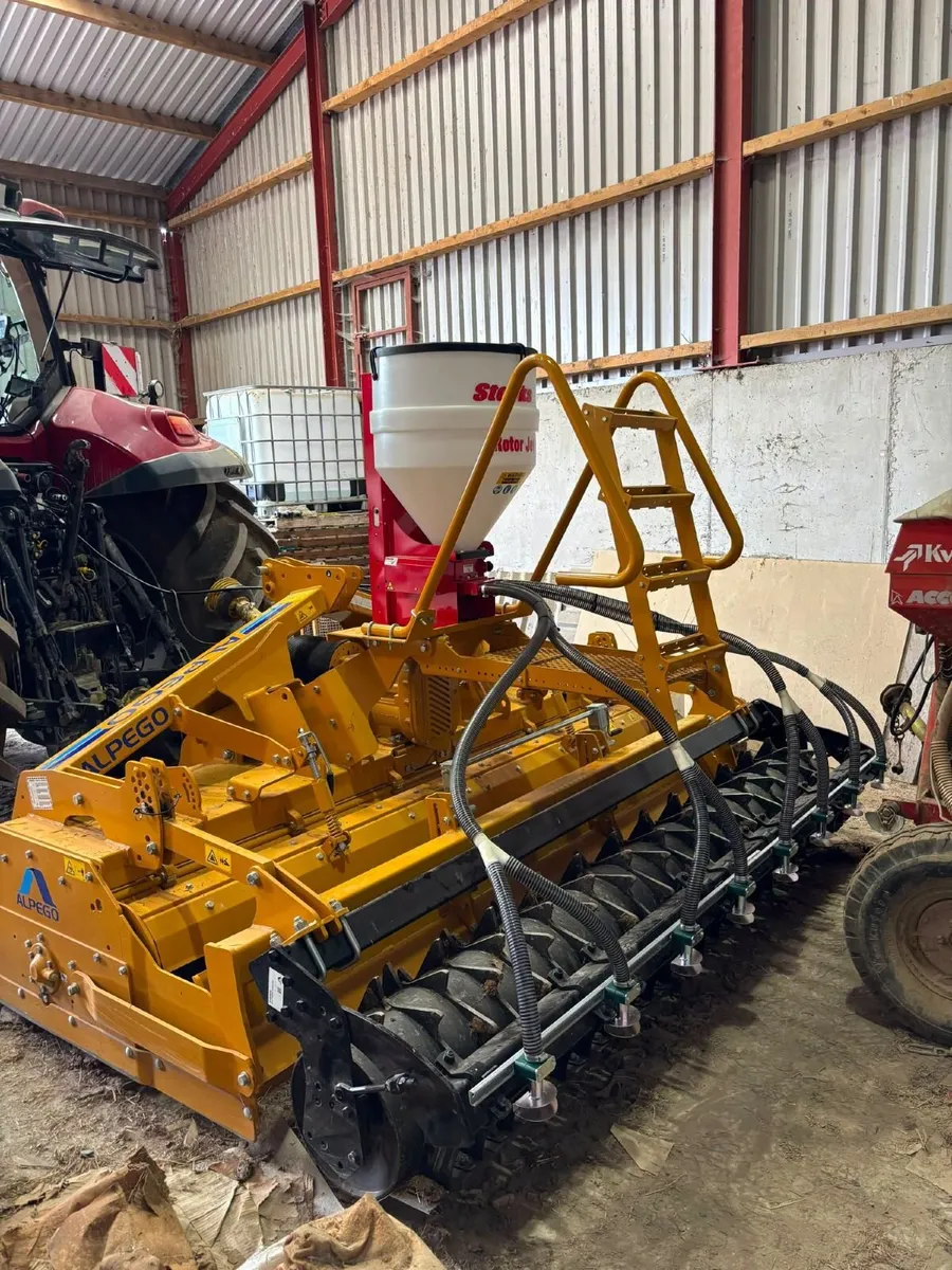 Stocks Ag Seeder/ Applicator - Image 2
