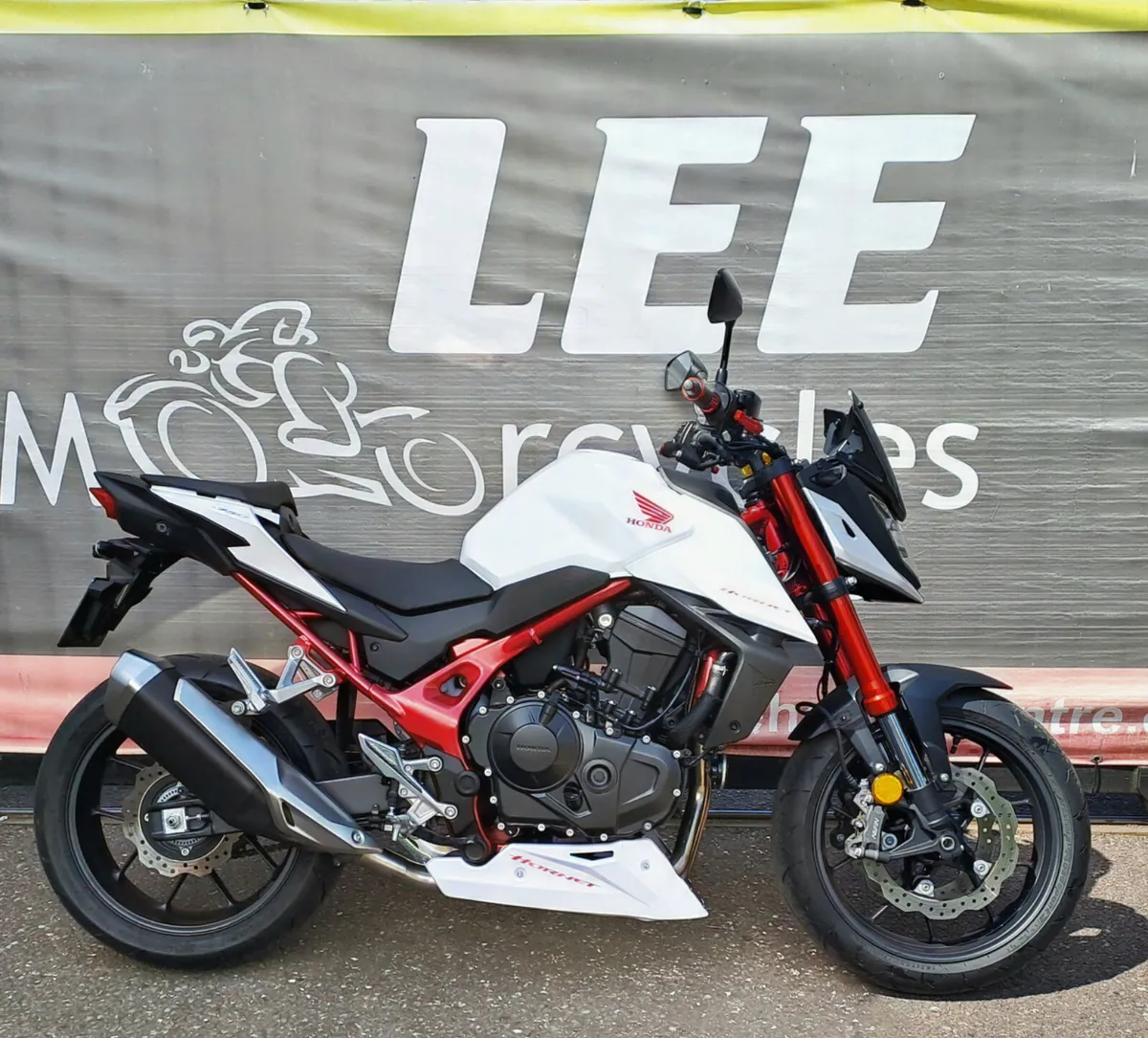 2025 Honda Hornet 750 - Image 1