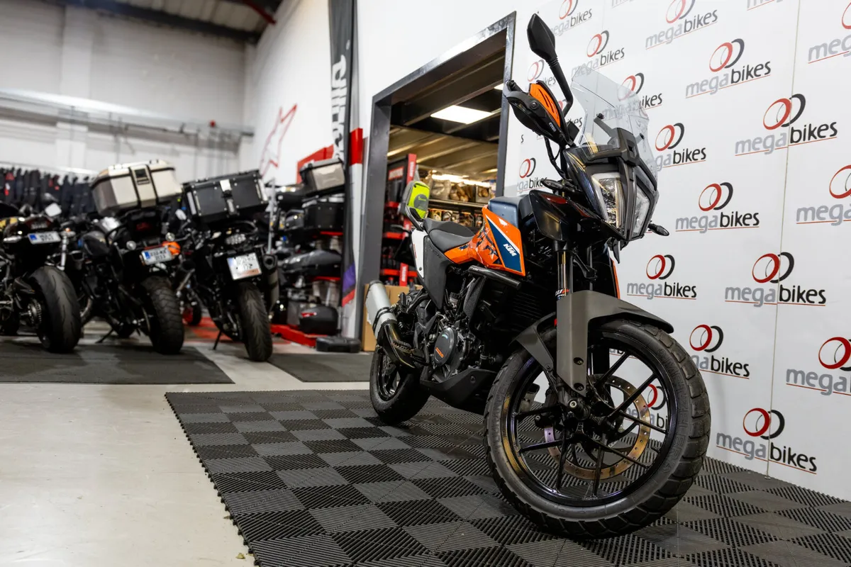 KTM 390 Adventure 2024 - Image 3