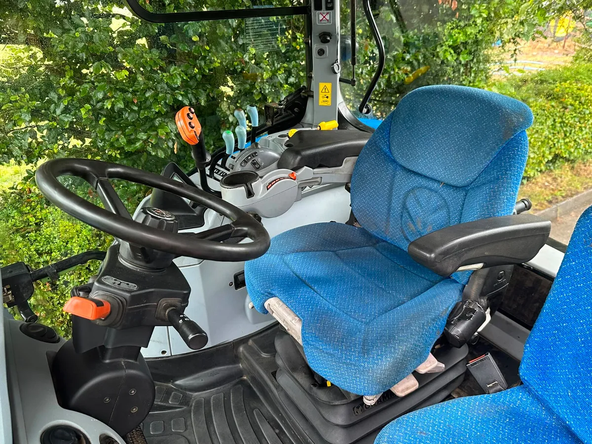 New Holland T7.200 - Image 4