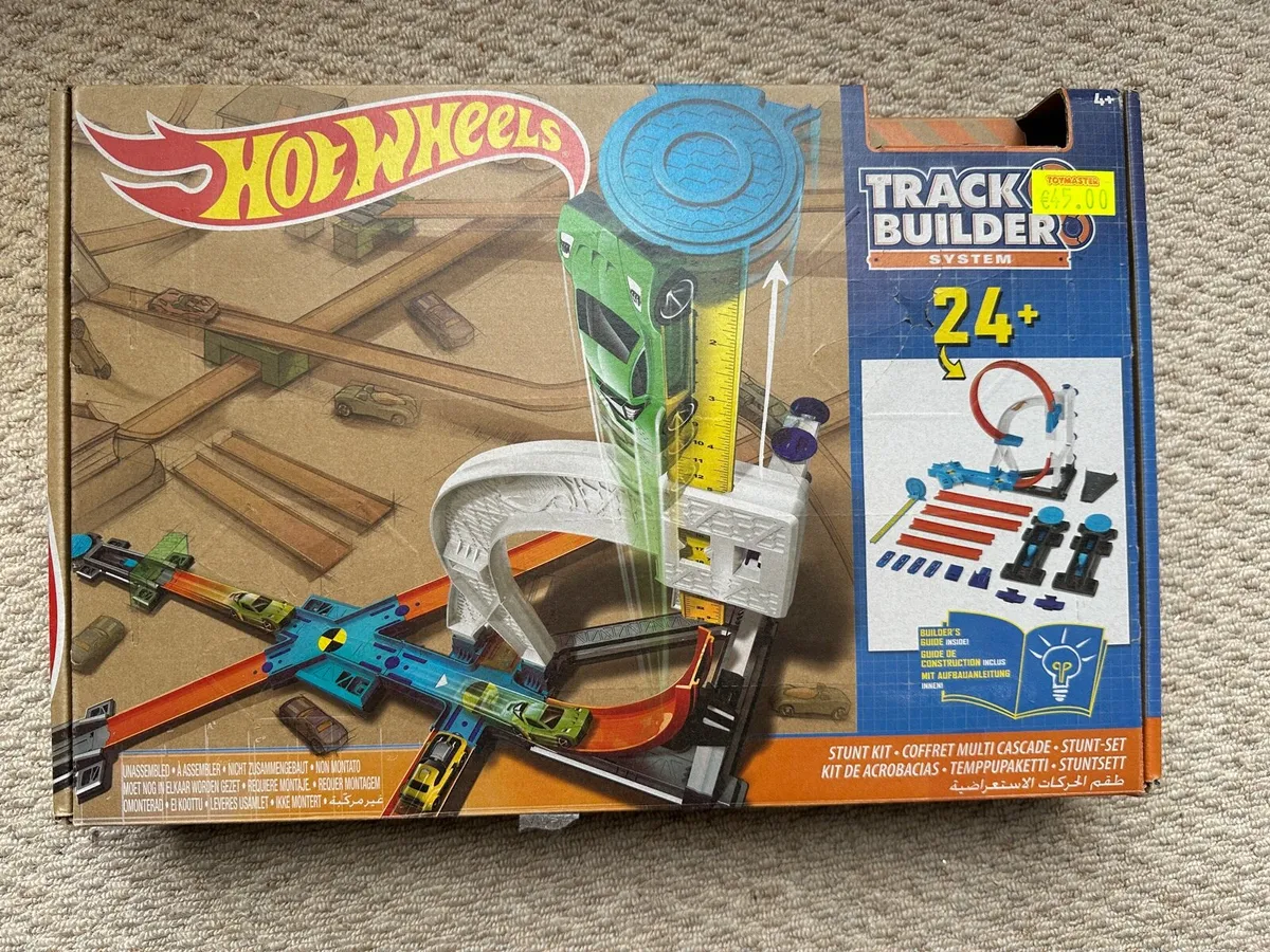 Hot Wheels Set - Image 1