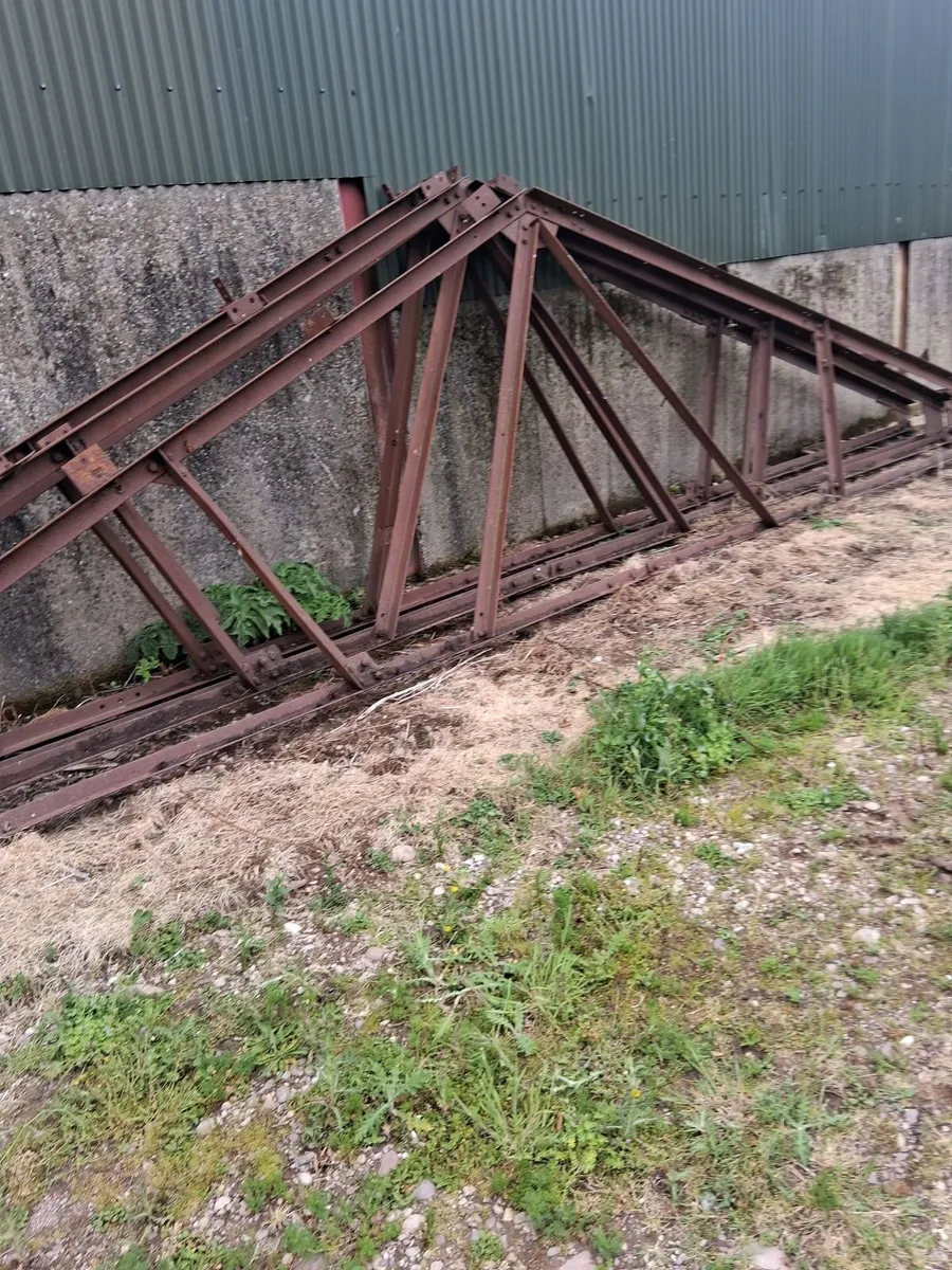 Shed trusses - Image 1