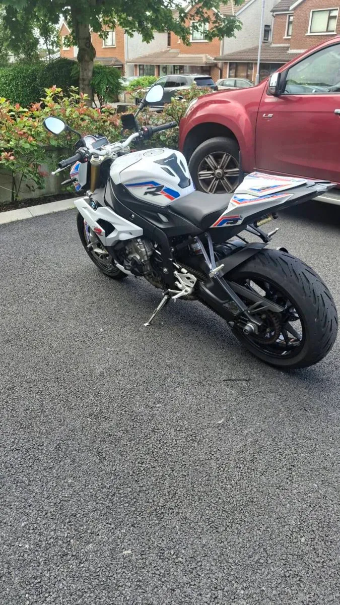 Motorcycle - Image 4