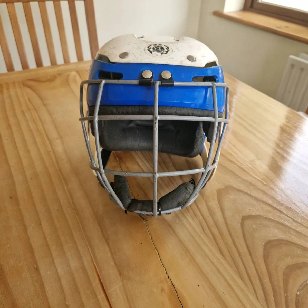 Junior hurling helmet - Image 2