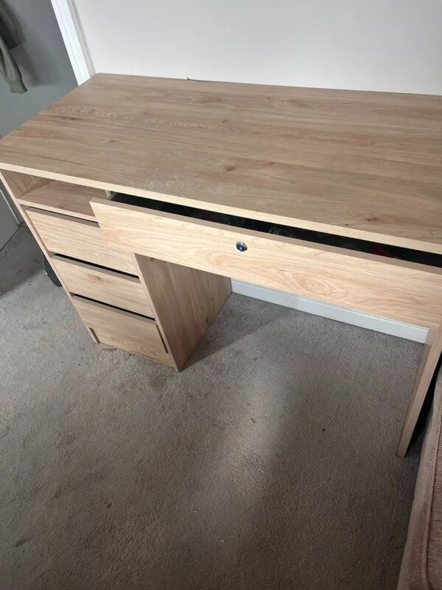 Home office desk - Image 1