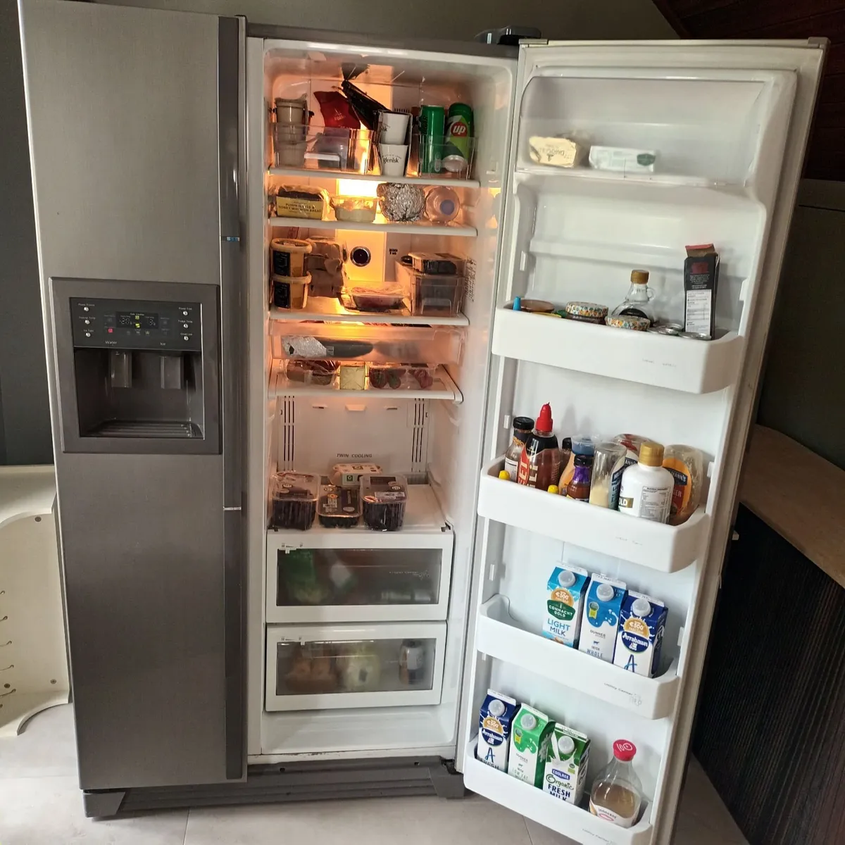 Samsung American Fridge Freezer - Image 3