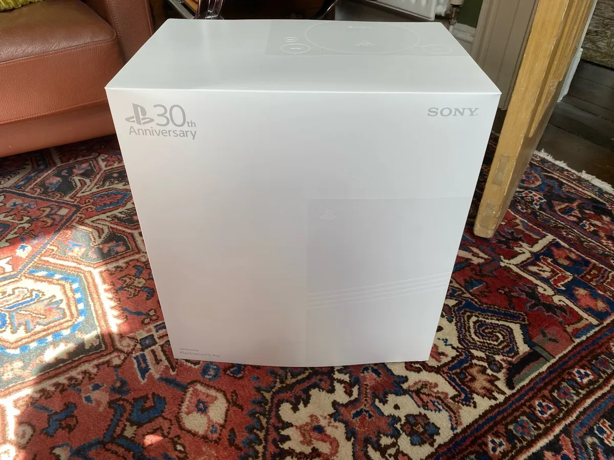 PS5 Pro 30th Anniversary Edition - Image 4