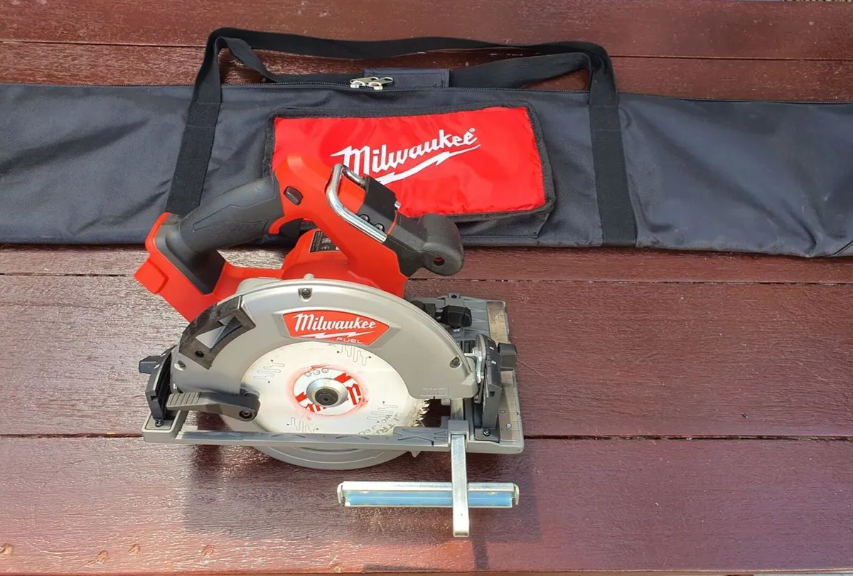 190mm Milwaukee M18 Circular Saw + Guide Rail - Image 4