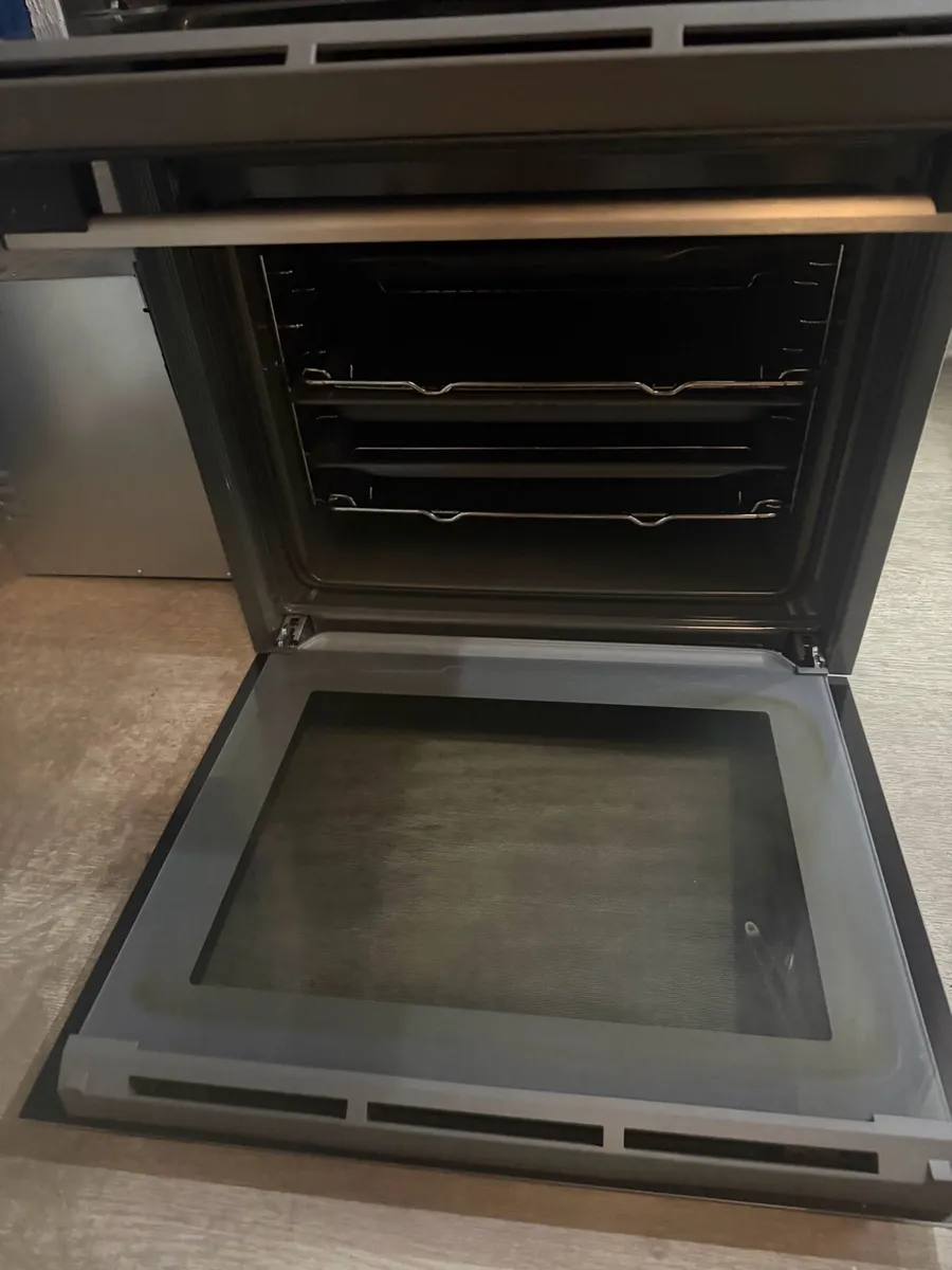 Bosch double oven - Image 3