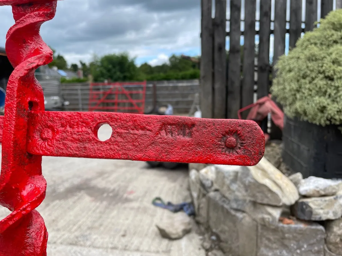 Gate - Image 2