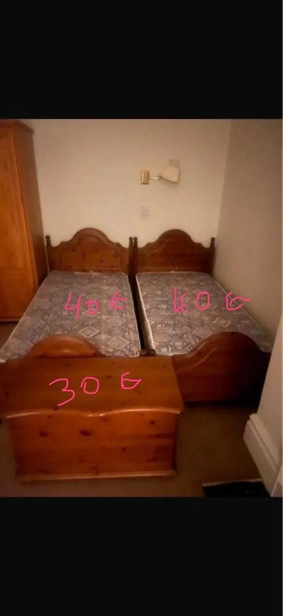 Bed - Image 1