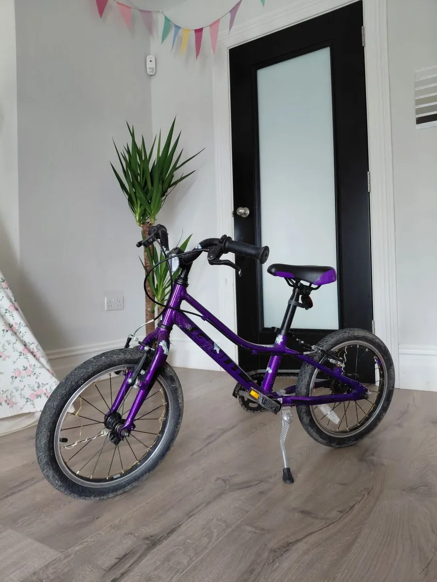 Kids Purple Bike - Brand Giant - Image 1