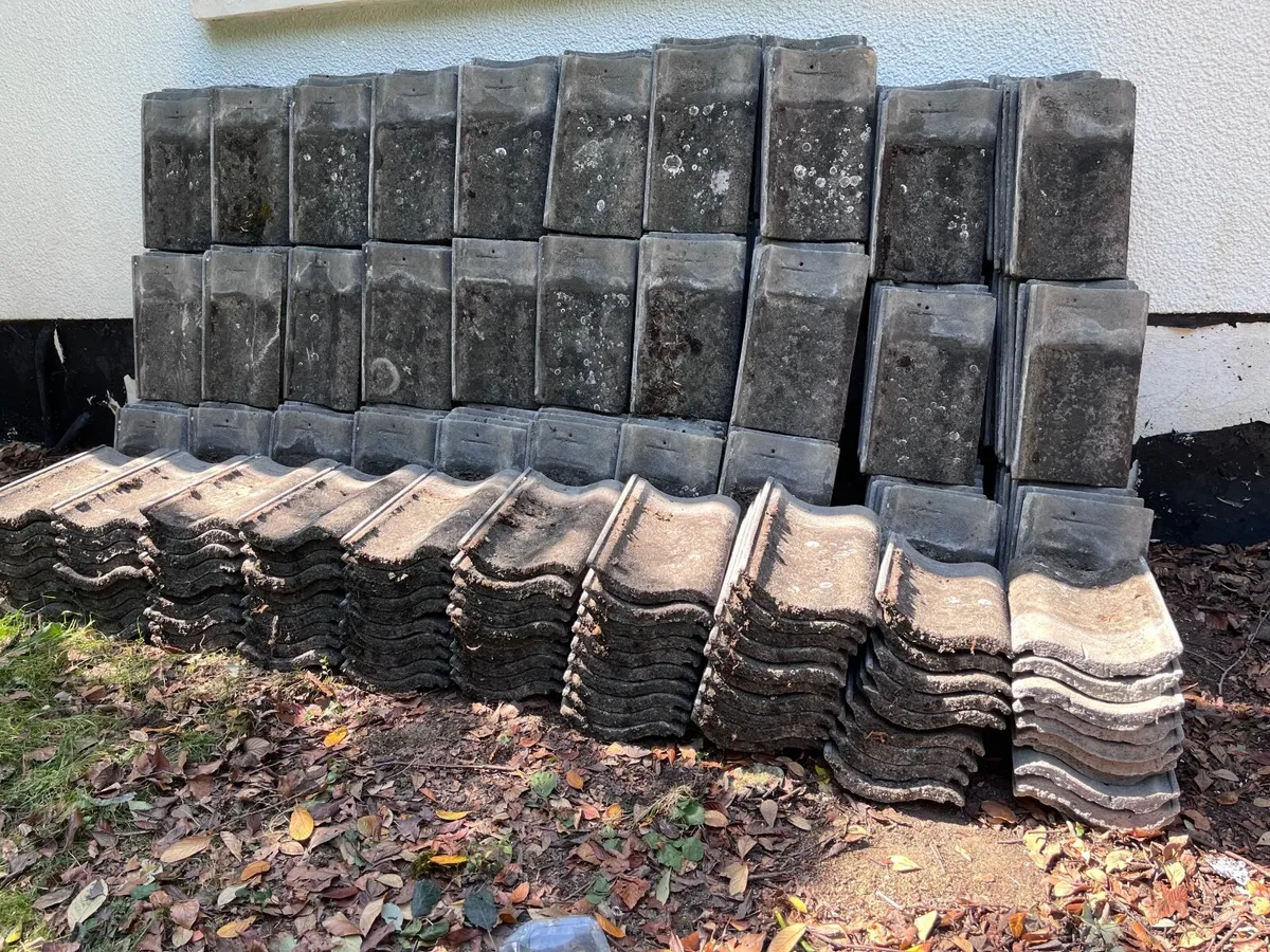 Roof tiles 1970’s  half Spanish roll , 1,500 left - Image 2