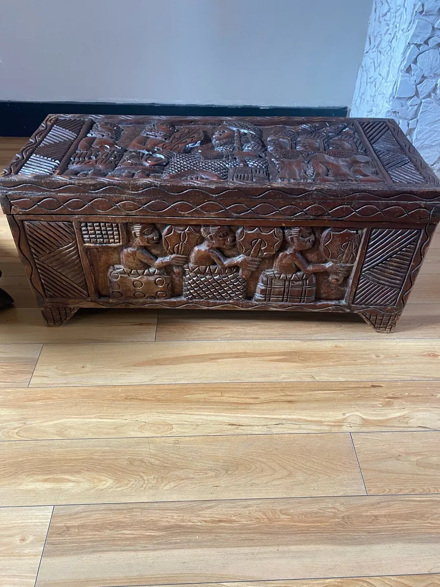 African chest/African birthing chair - Image 3