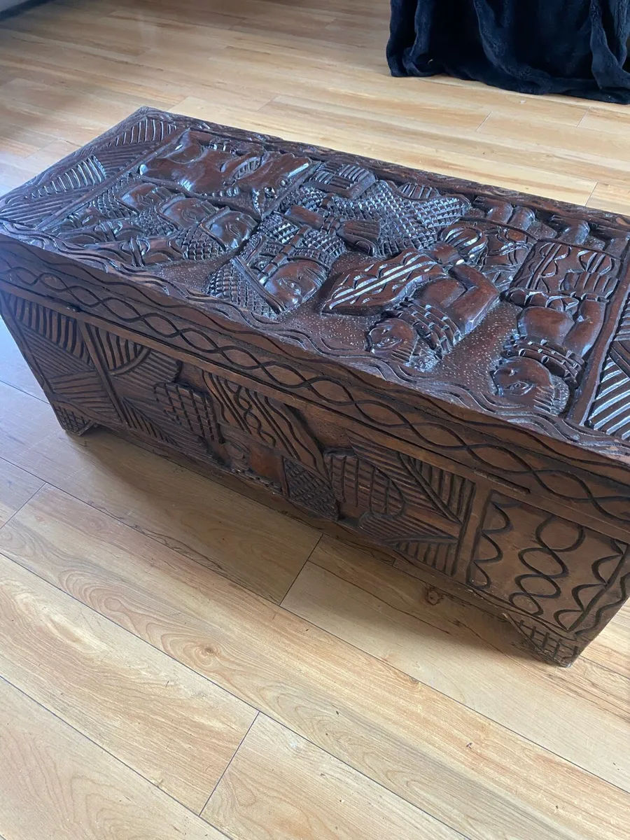 African chest/African birthing chair - Image 4