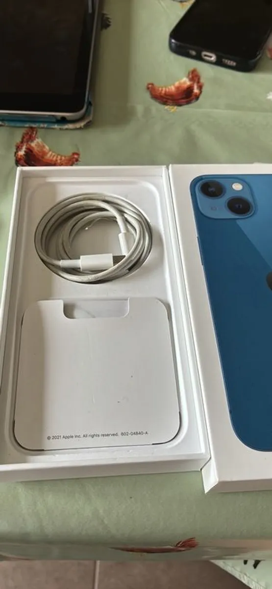 iphone 13 - Image 1