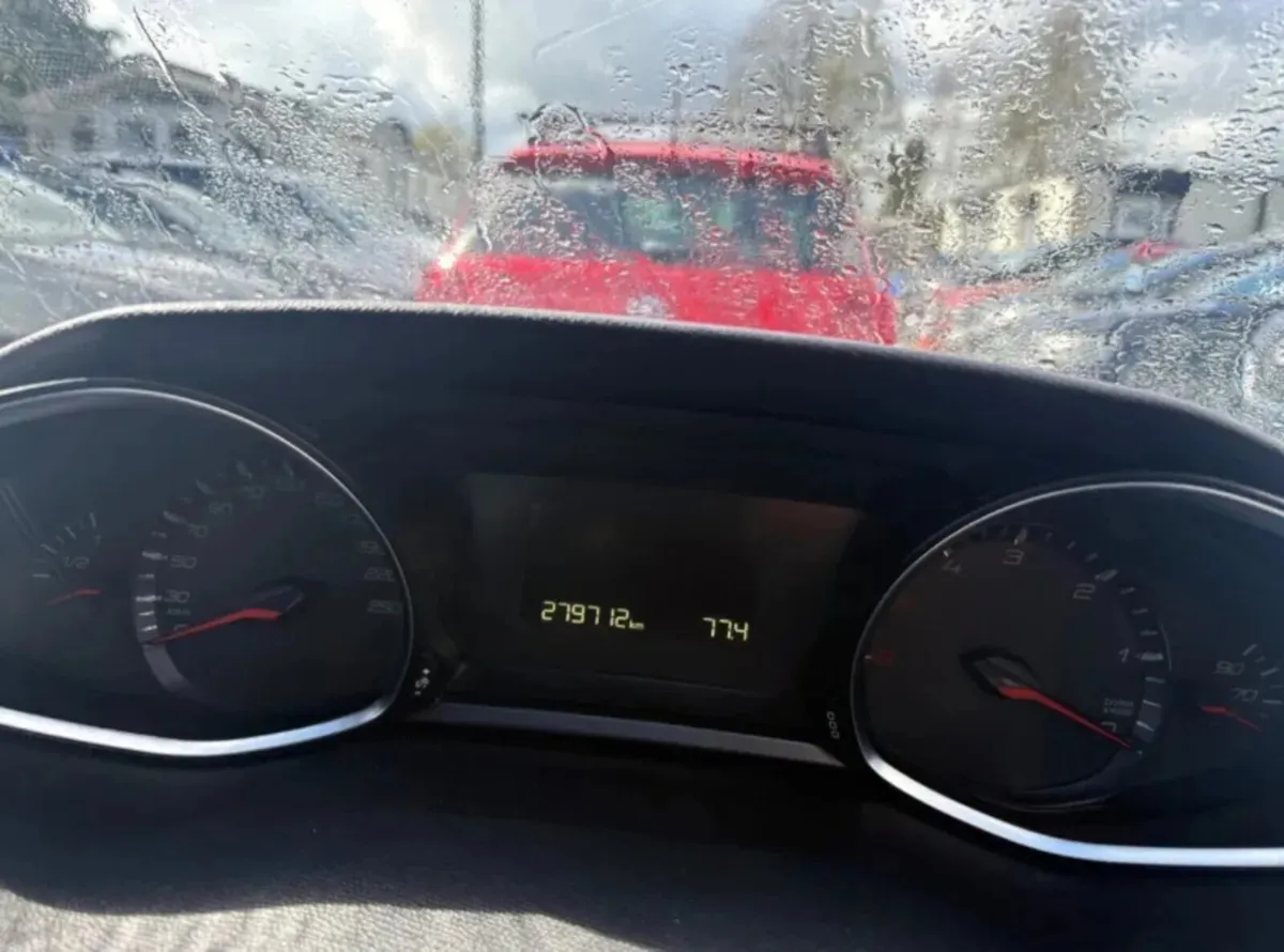 2018 Peugoet 308 1.6 Diesel - Image 2