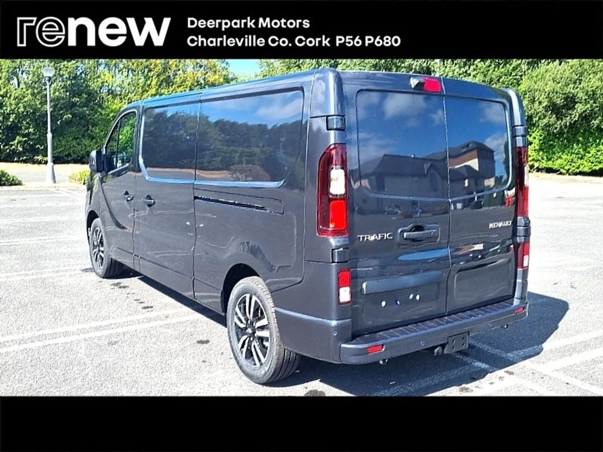 Renault Trafic LL30 Extra Sport 150bhp - Image 2