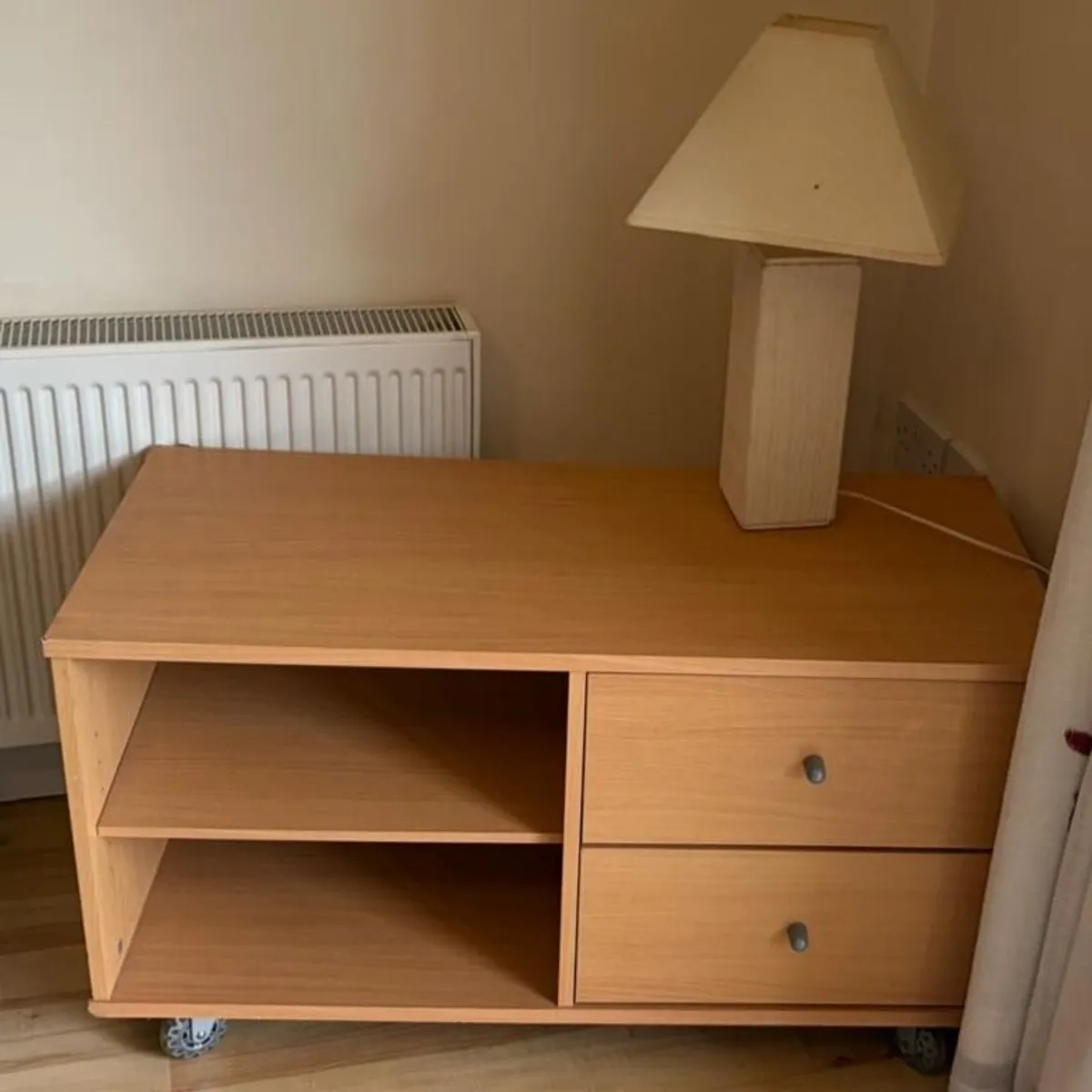 TV Unit - free to take