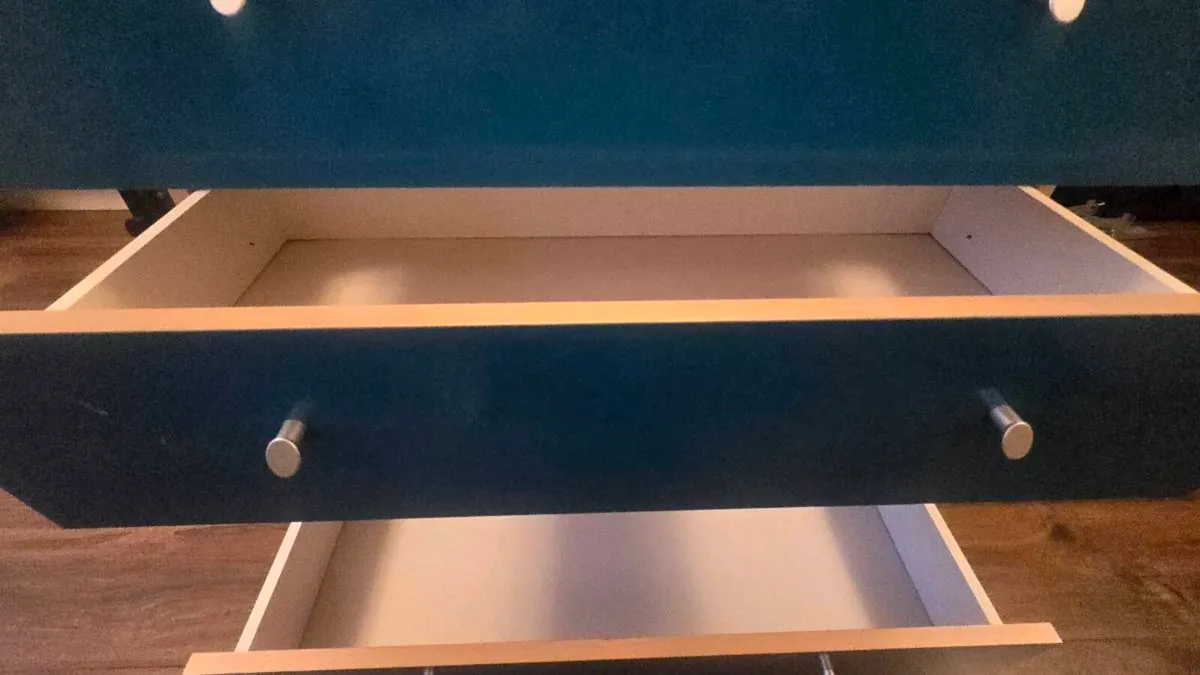 Kids 6 drawer chesty - Image 4