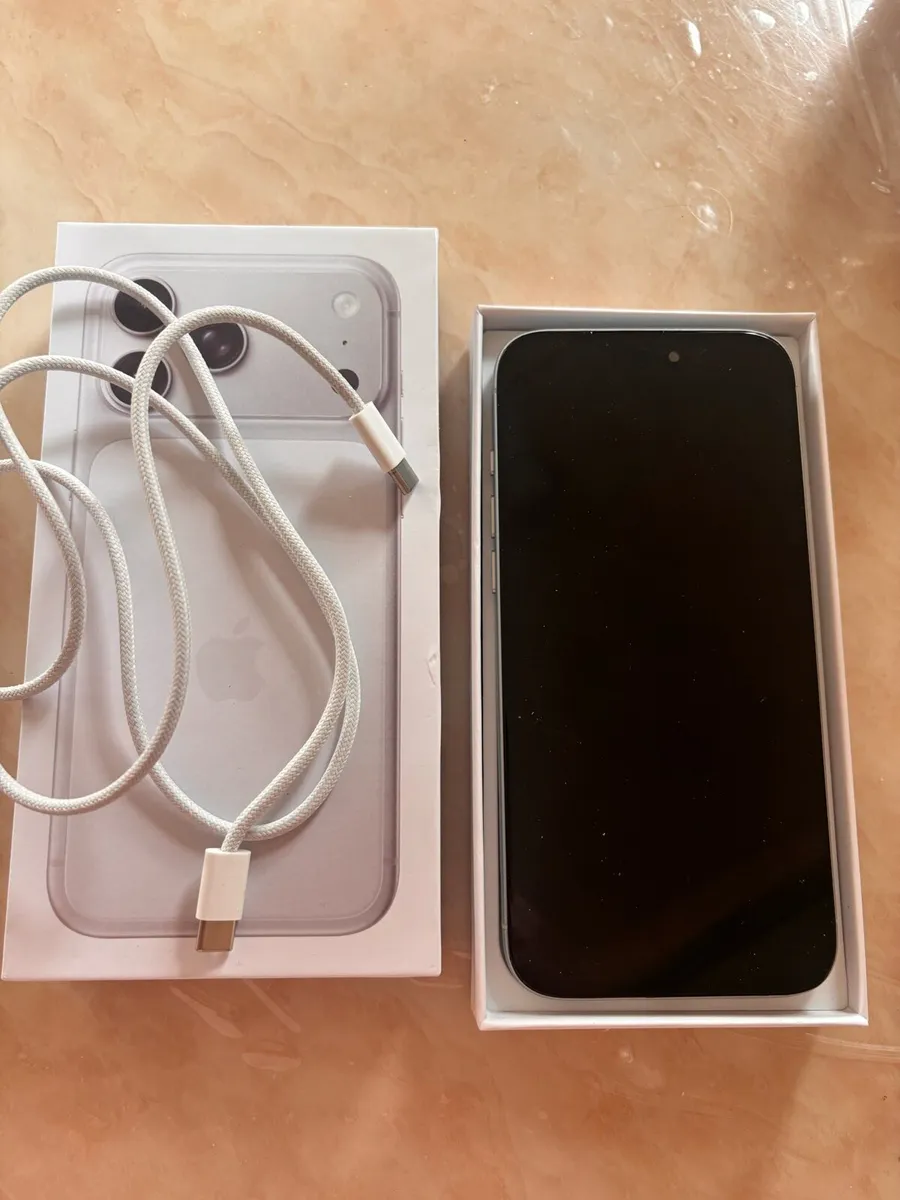 iPhone 17 - Image 2