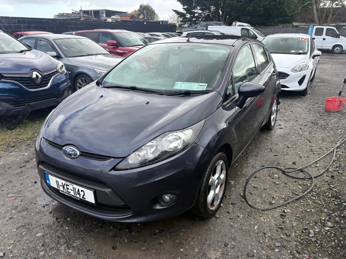 2011 Ford Fiesta 1.25 Petrol driving - Image 1