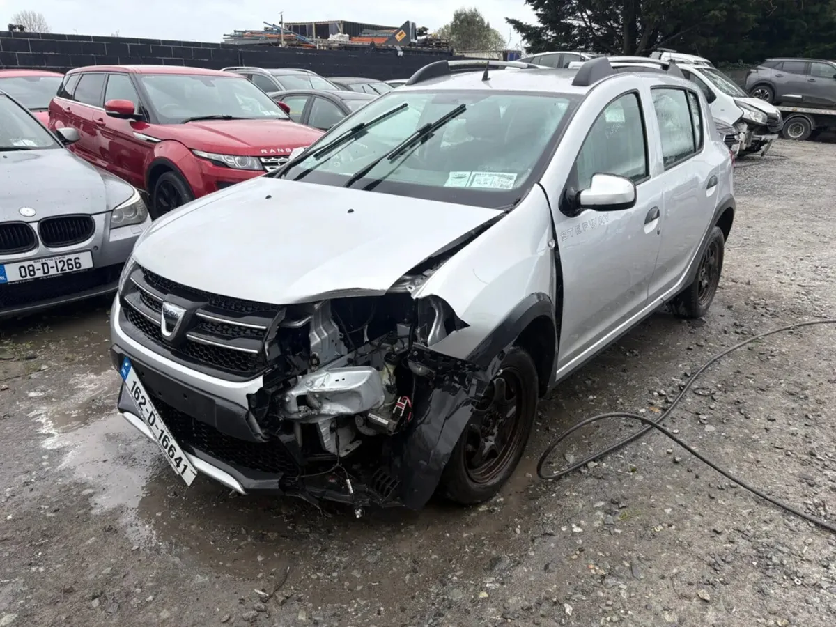 2016 Dacia Sandero Stepway 1.5 Diesel driving - Image 2